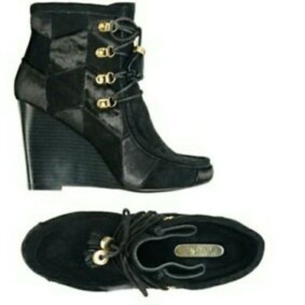 Mark Patch Things Up Booties (Size 7)